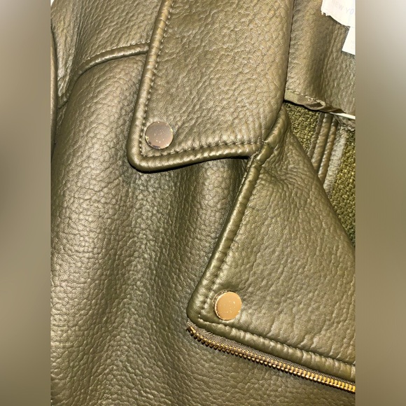 New York & Company Dark Green leather jacket- New never used. Size L - Picture 4 of 7